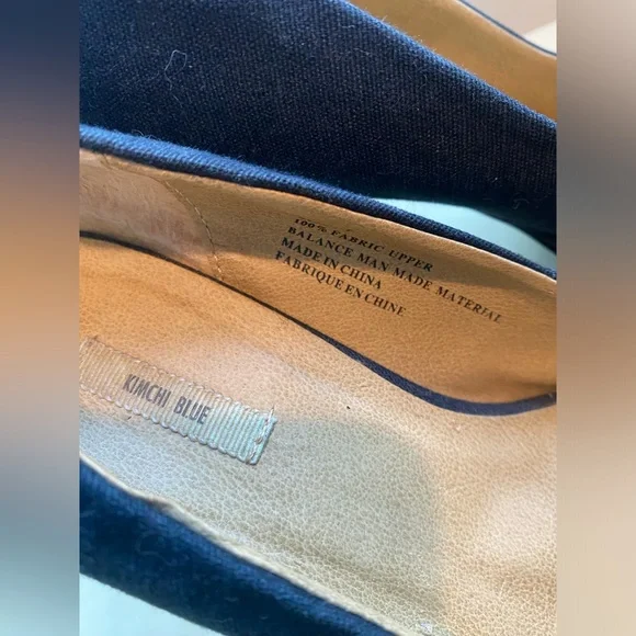 Kimchi Blue • Black Pumps - Picture 4 of 6